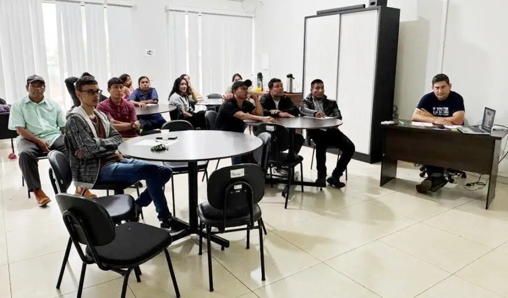 SEMEc realiza curso de capacitação para monitores do transporte escolar em Paranhos SEMEc realiza curso de capacitação para monitores do transporte escolar em Paranhos