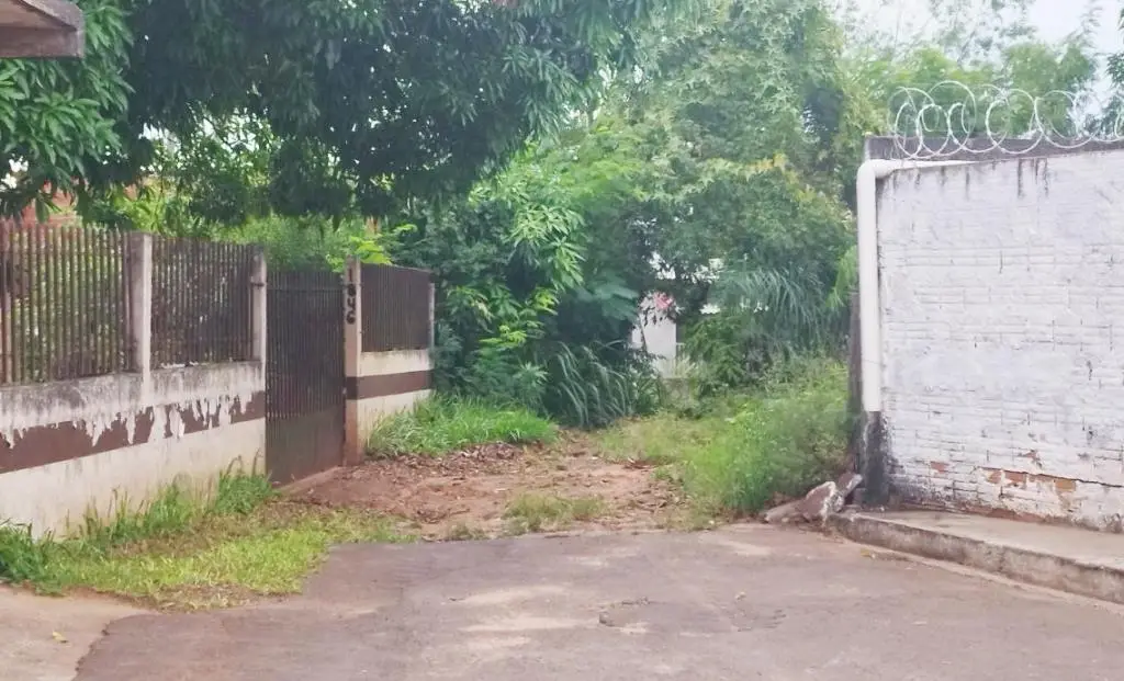 Eder Pinzan pede calçamento em trecho de rua na Vila Guape em Amambai