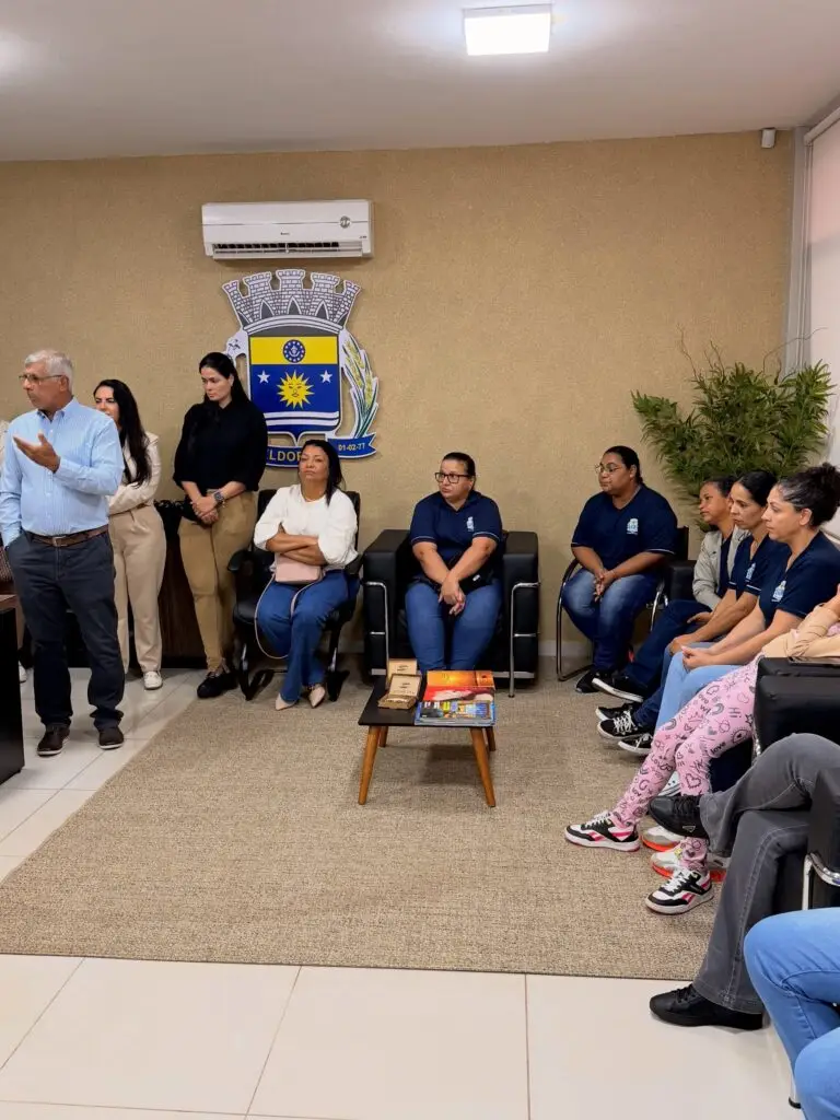 Prefeitura de Eldorado realiza café da manhã em homenagem às merendeiras do município