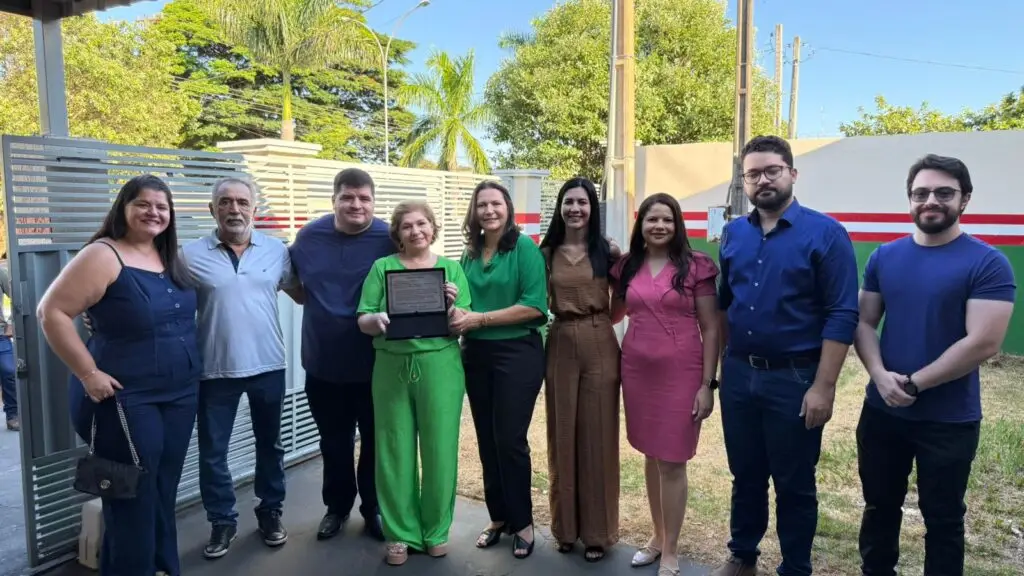 Caarapó inaugura UBS com investimento próprio e homenageia ex-secretário de Saúde