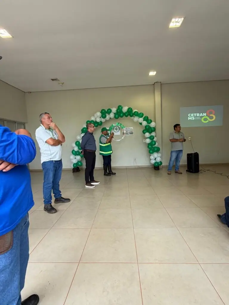 Cooperativa Lar promove palestra do Abril Verde em Aral Moreira Cooperativa Lar promove palestra do Abril Verde em Aral Moreira