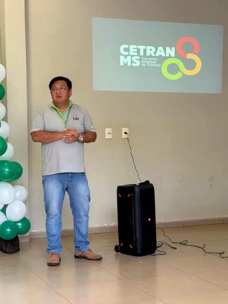 Cooperativa Lar promove palestra do Abril Verde em Aral Moreira Cooperativa Lar promove palestra do Abril Verde em Aral Moreira