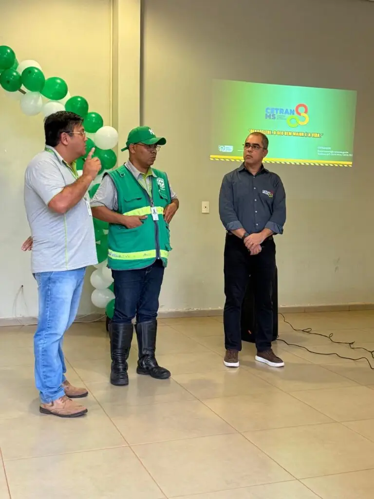 Cooperativa Lar promove palestra do Abril Verde em Aral Moreira Cooperativa Lar promove palestra do Abril Verde em Aral Moreira