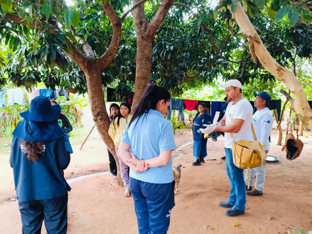 Ação conjunta mobiliza comunidade indígena no combate à dengue em Amambai