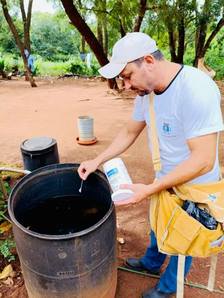 Ação conjunta mobiliza comunidade indígena no combate à dengue em Amambai