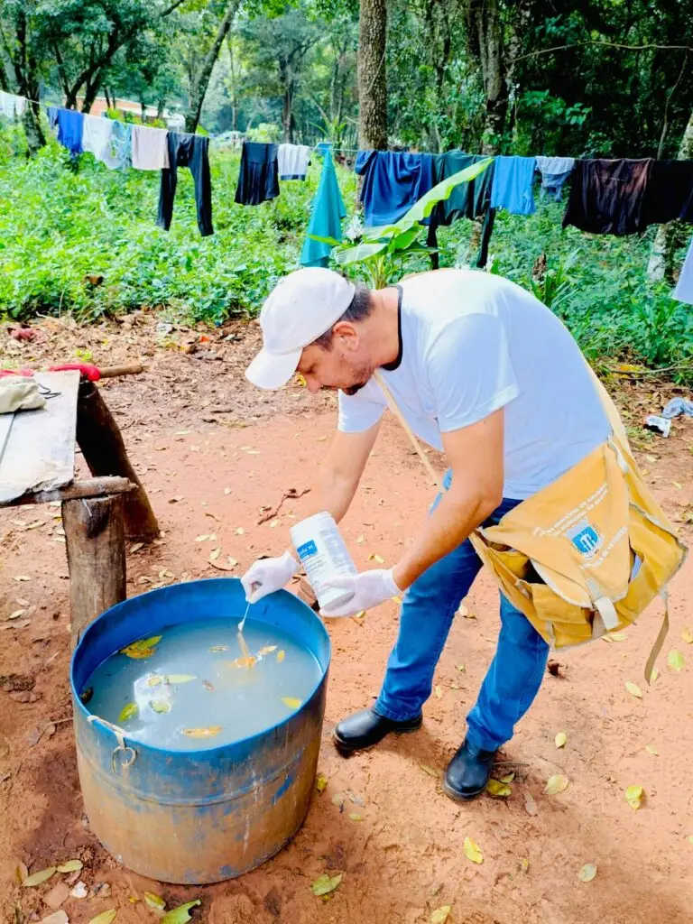 Ação conjunta mobiliza comunidade indígena no combate à dengue em Amambai