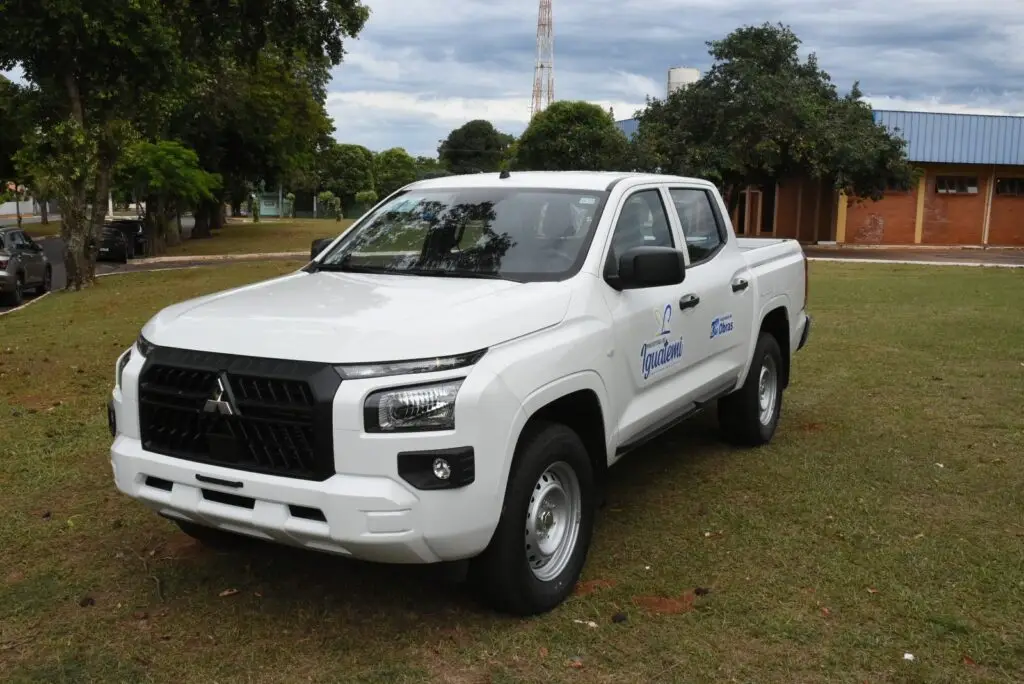 Iguatemi: Secretaria de Obras recebe caminhonete 0 km para atender demandas do setor