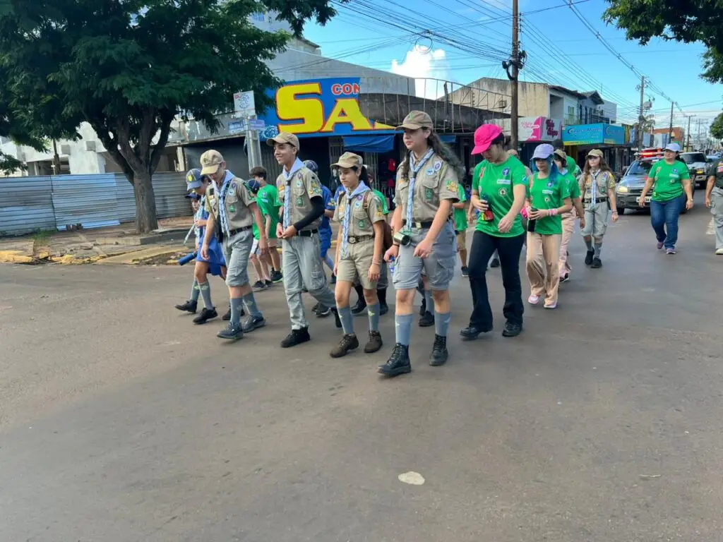 4ª Caminhada de Conscientização do Autismo mobiliza comunidade em ato de inclusão e respeito em Amambai