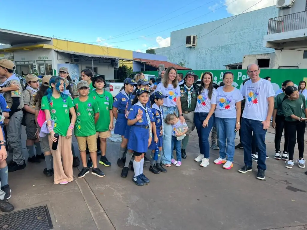 4ª Caminhada de Conscientização do Autismo mobiliza comunidade em ato de inclusão e respeito em Amambai