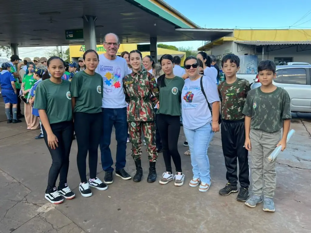 4ª Caminhada de Conscientização do Autismo mobiliza comunidade em ato de inclusão e respeito em Amambai