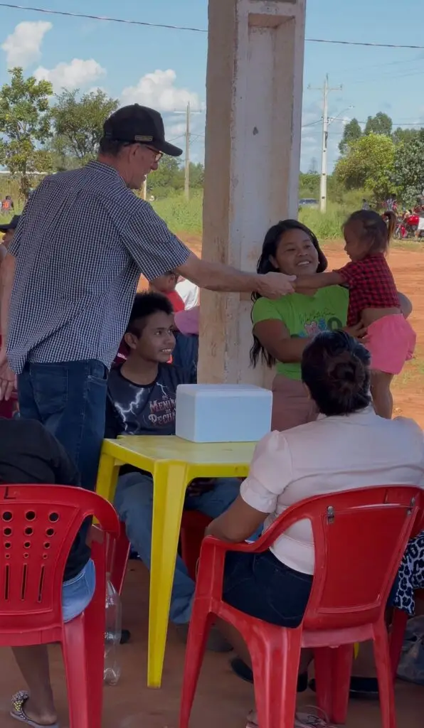 Prefeito Sérgio Barbosa acompanha programação do Dia dos Povos Indígenas em aldeias de Amambai
