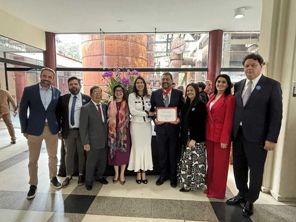 Longen é homenageado pelo Governo de Minas Gerais com Medalha da Inconfidência