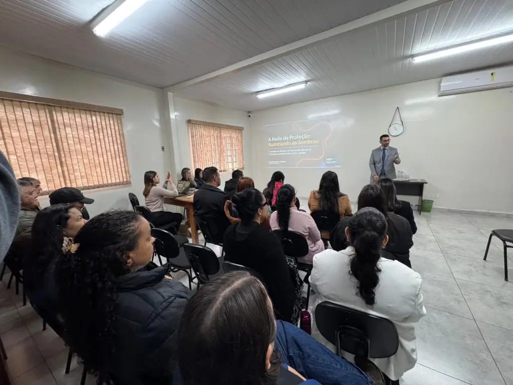 Palestra do Maio Laranja reforça ações de enfrentamento à violência sexual contra crianças e adolescentes em Paranhos