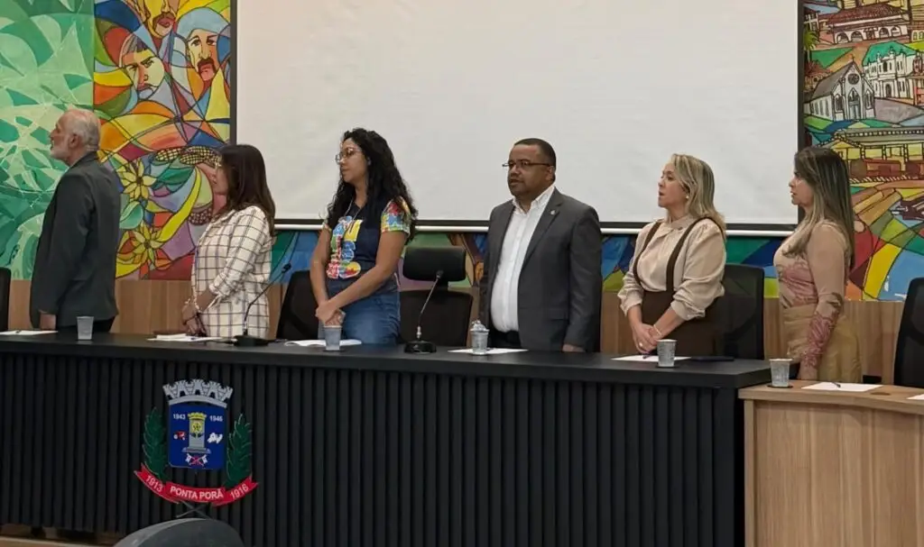 Lia Nogueira reforça luta por direitos para autistas em audiência pública em Ponta Porã