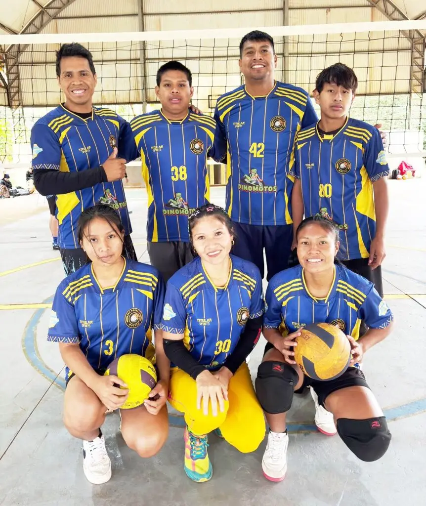 Campeonato de vôlei misto reúne equipes da região em Amambai Campeonato de vôlei misto reúne equipes da região em Amambai