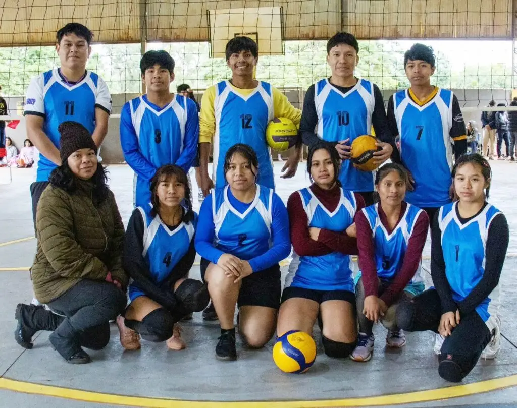 Campeonato de vôlei misto reúne equipes da região em Amambai Campeonato de vôlei misto reúne equipes da região em Amambai