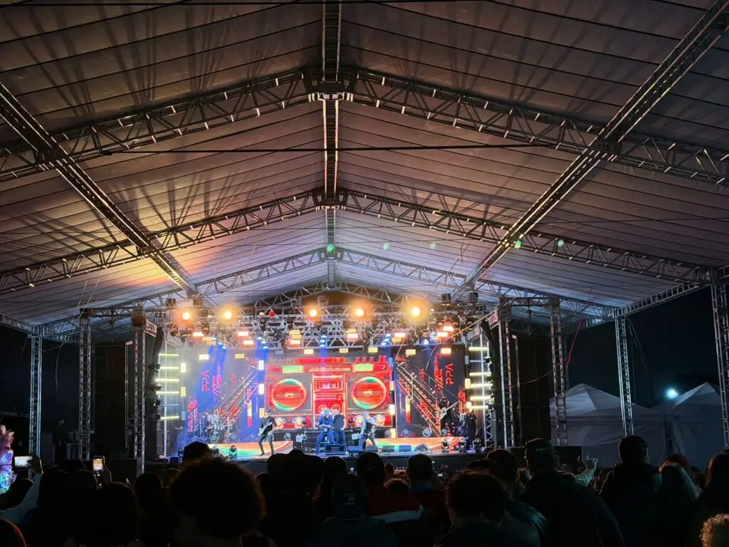Show de Pedro Paulo e Alex marca os 46 anos de Sete Quedas e registra recorde de público