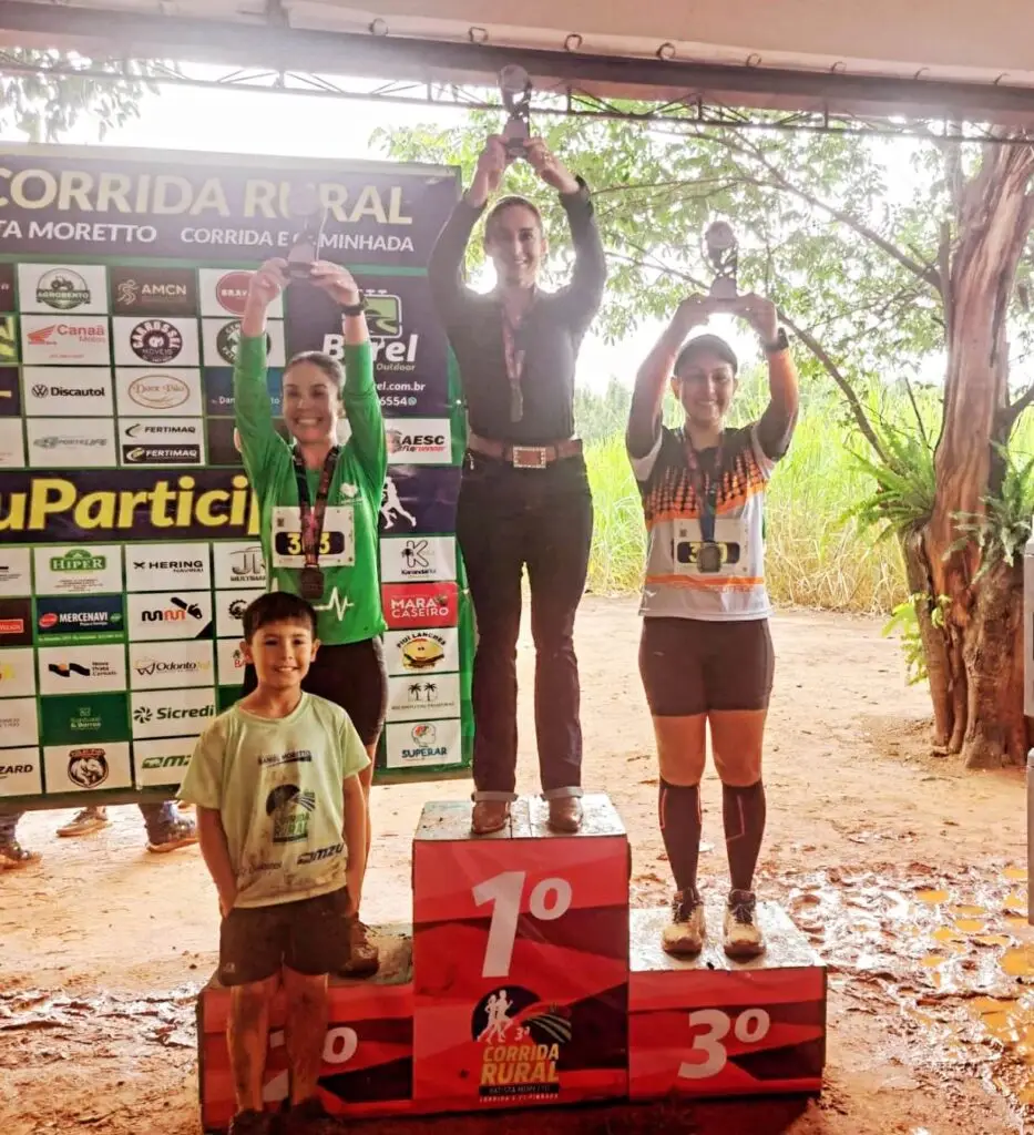 Atletismo de Coronel Sapucaia conquista seis pódios em corrida pedestre em Naviraí