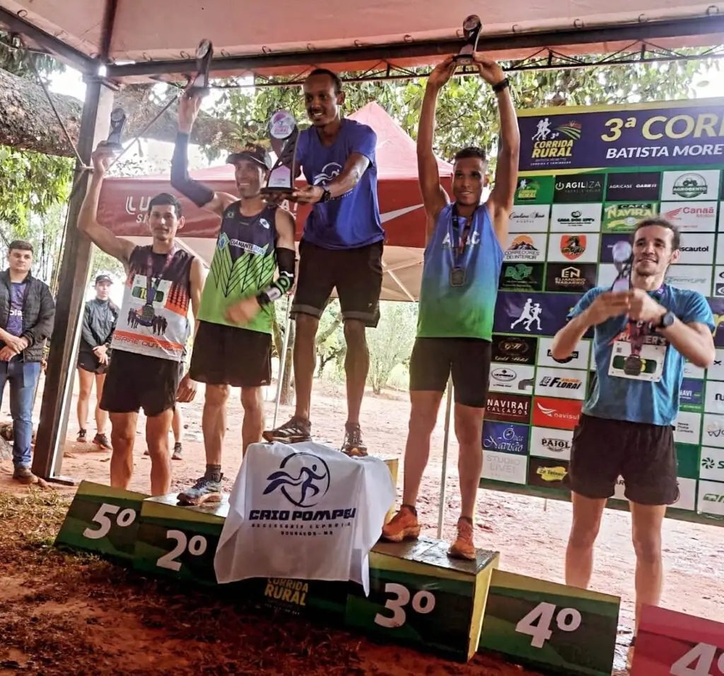 Atletismo de Coronel Sapucaia conquista seis pódios em corrida pedestre em Naviraí