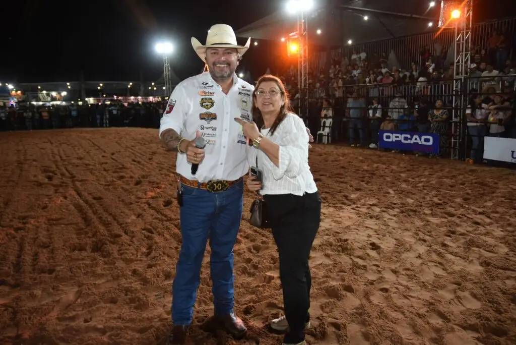 Final do rodeio e show com o cantor Eduardo Costa encerraram as atividades do aniversário de Iguatemi com recorde de público