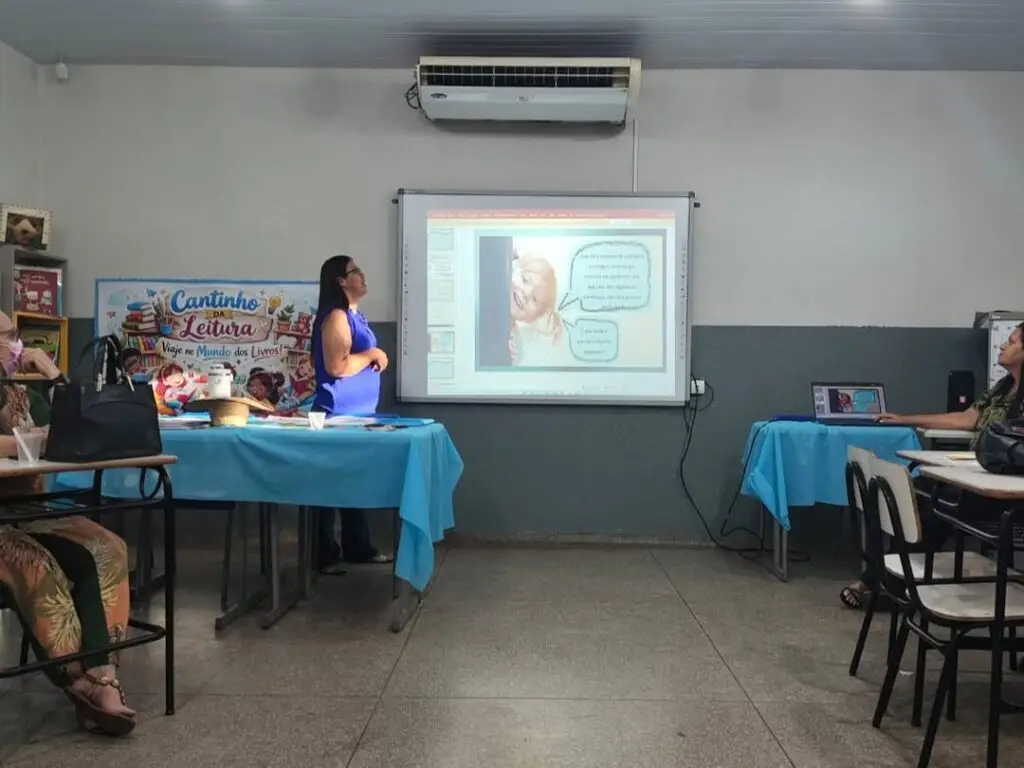 Prefeitura de Juti realiza Formação Continuada com os profissionais da Rede Municipal de Ensino