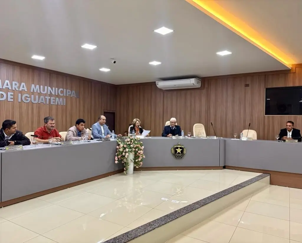 Atletas do Jiu-Jitsu são homenageados durante sessão da Câmara de Iguatemi