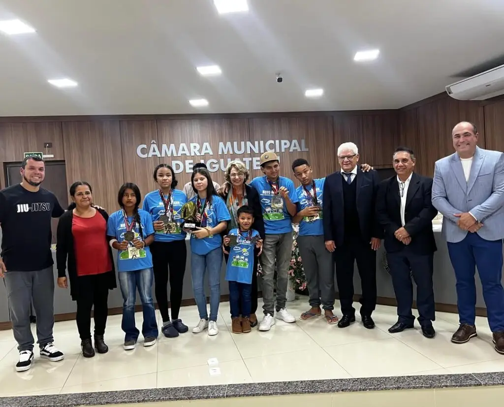 Atletas do Jiu-Jitsu são homenageados durante sessão da Câmara de Iguatemi