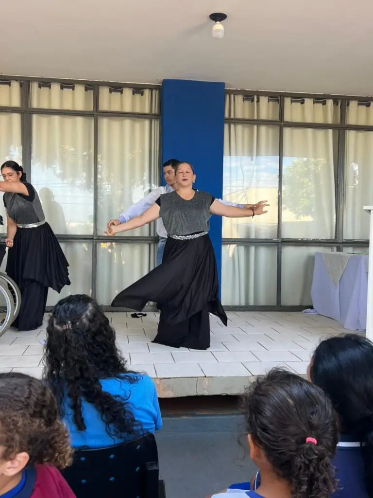APAE de Amambai celebra assinatura de convênio para melhoria da estrutura escolar