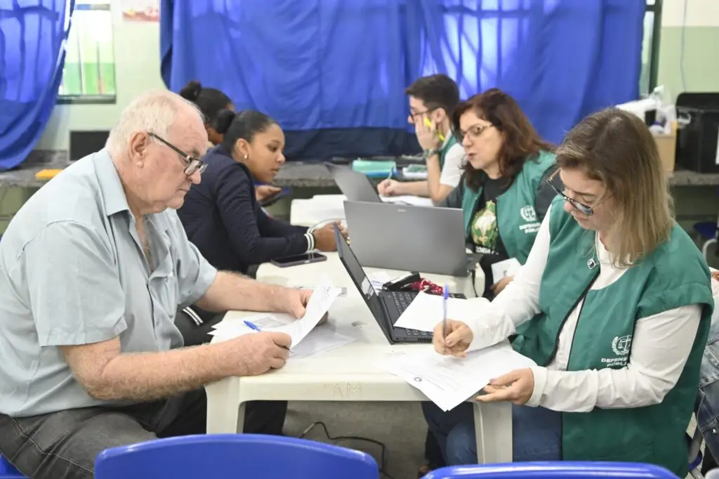 MS Cidadão bate recorde de público e atende mais de 1,5 mil pessoas em Campo Grande MS Cidadão bate recorde de público e atende mais de 1,5 mil pessoas em Campo Grande