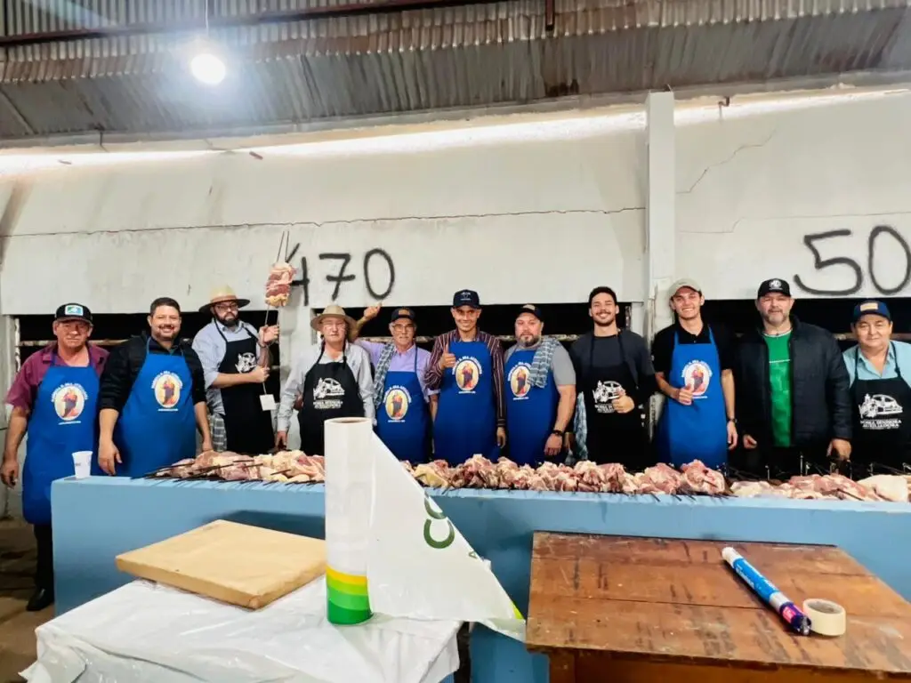 Aconteceu nos dias 23 e 24 a tradicional Festa da Padroeira Nossa Senhora Auxiliadora em Amambai Aconteceu nos dias 23 e 24 a tradicional Festa da Padroeira Nossa Senhora Auxiliadora em Amambai