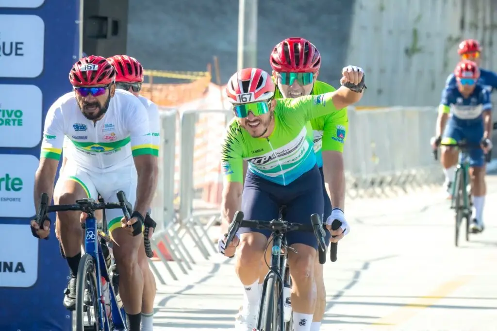 Dupla de Sete Quedas conquista ouro na abertura da Copa Brasil de Paraciclismo 2026 Dupla de Sete Quedas conquista ouro na abertura da Copa Brasil de Paraciclismo 2026