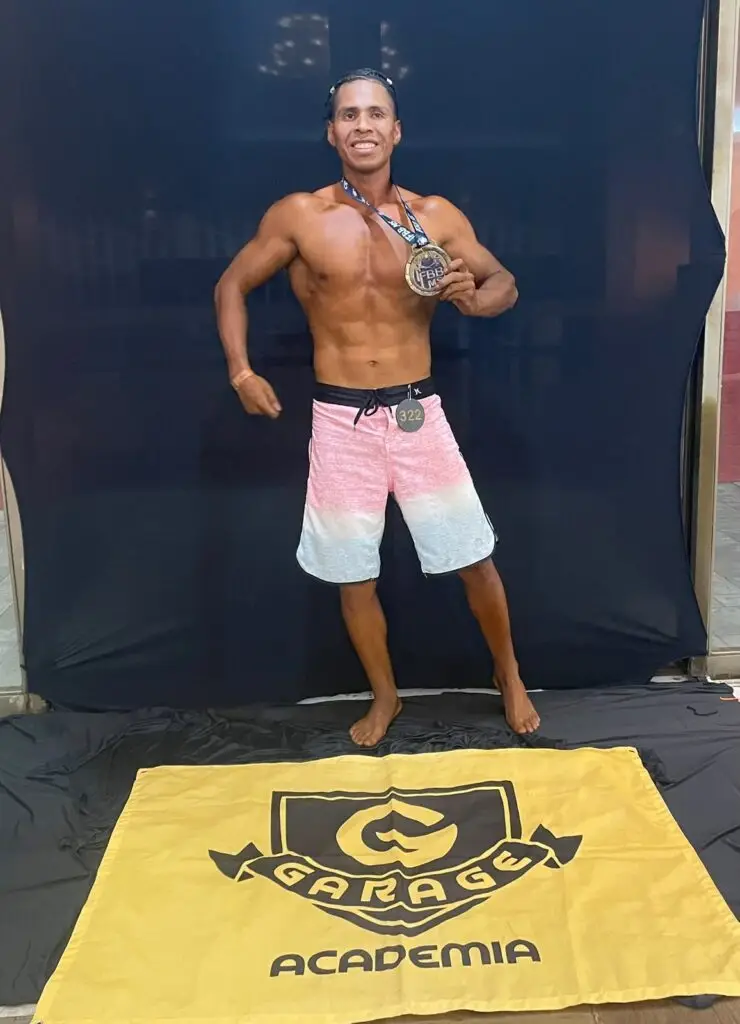 Atleta da Garage Academia leva Amambai ao pódio no Estadual de Fisiculturismo em Campo Grande Atleta da Garage Academia leva Amambai ao pódio no Estadual de Fisiculturismo em Campo Grande