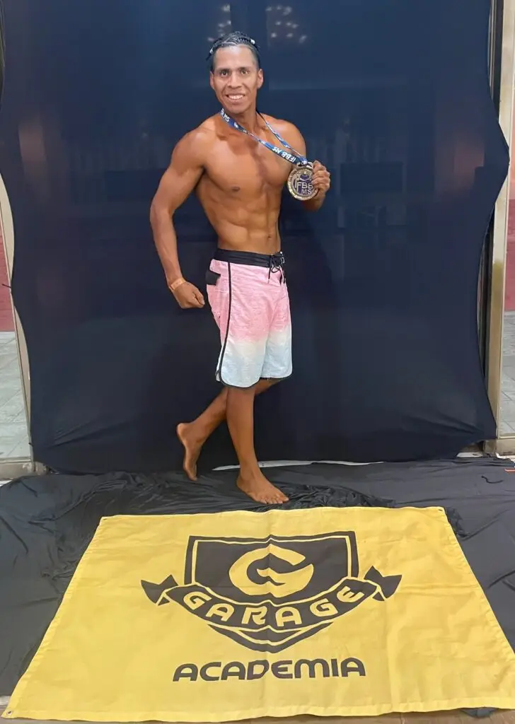 Atleta da Garage Academia leva Amambai ao pódio no Estadual de Fisiculturismo em Campo Grande Atleta da Garage Academia leva Amambai ao pódio no Estadual de Fisiculturismo em Campo Grande