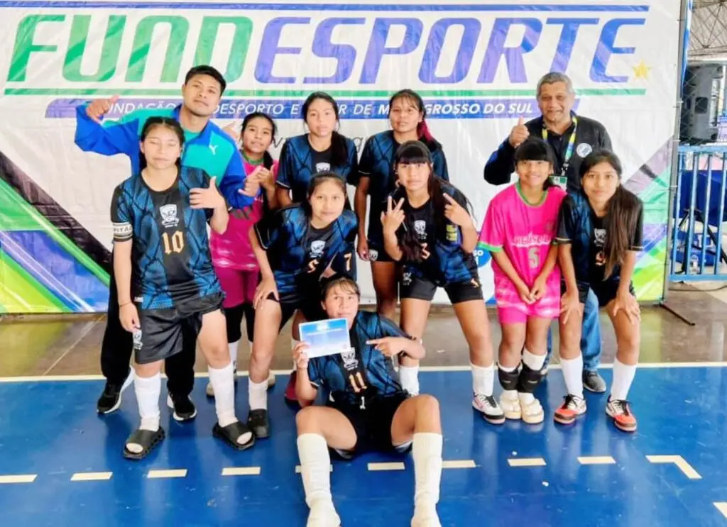 Futsal feminino de Amambai é vice-campeão da primeira divisão dos Jogos Escolares de MS 2026 Futsal feminino de Amambai é vice-campeão da primeira divisão dos Jogos Escolares de MS 2026