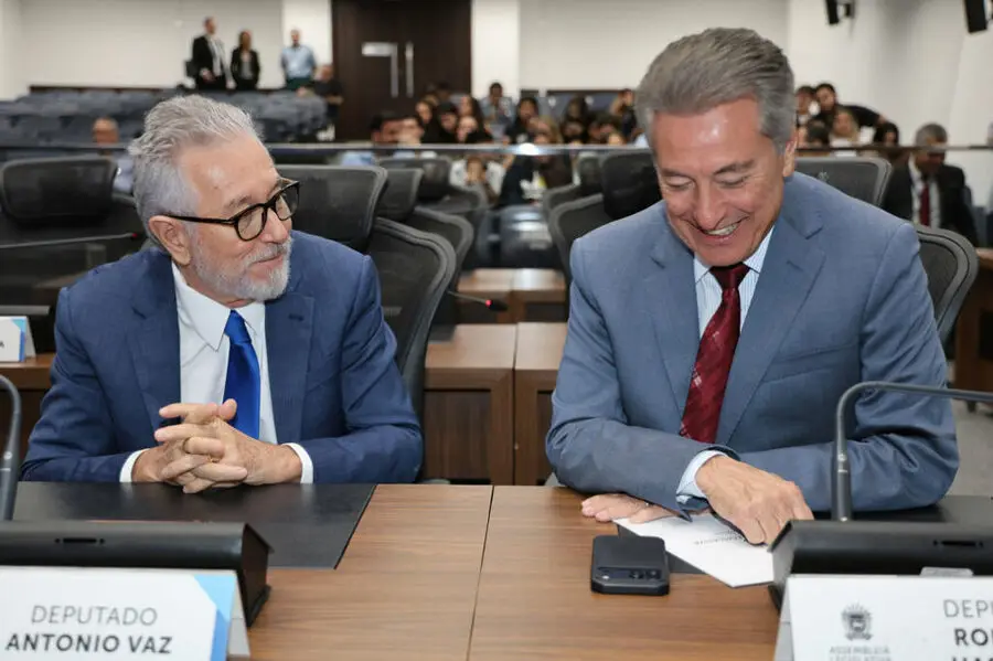 Republicanos forma bancada própria na ALEMS e Renato Câmara assume liderança do partido Republicanos forma bancada própria na ALEMS e Renato Câmara assume liderança do partido