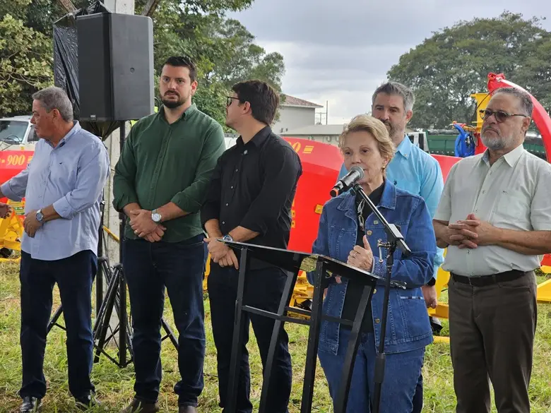 Governo do Estado viabiliza 77 máquinas e implementos para fortalecer a agricultura familiar em 27 municípios Governo do Estado viabiliza 77 máquinas e implementos para fortalecer a agricultura familiar em 27 municípios