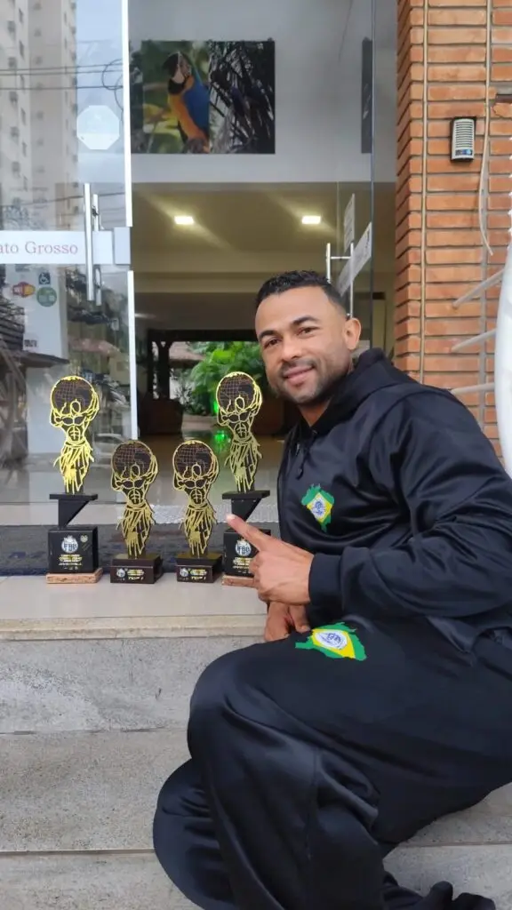 Atleta de Juti conquista quatro títulos e se consagra Bicampeão Estadual de Fisiculturismo em Campo Grande Atleta de Juti conquista quatro títulos e se consagra Bicampeão Estadual de Fisiculturismo em Campo Grande
