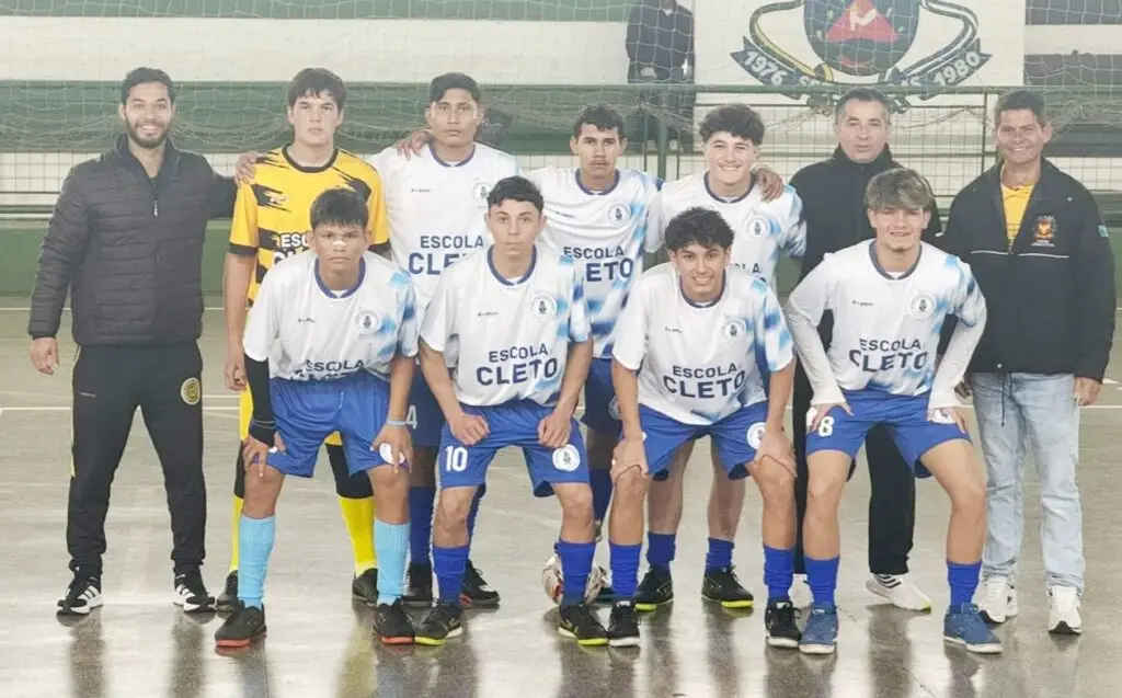 Se preparando para competição regional Tacuru e Sete Quedas fazem amistosos de futsal de base
