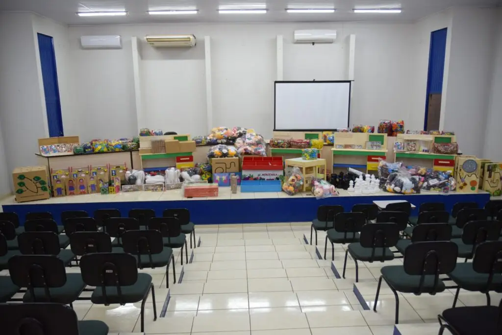 Com recursos próprios, Secretaria de Educação de Iguatemi realiza aquisição de brinquedos terapêuticos e pedagógicos Com recursos próprios, Secretaria de Educação de Iguatemi realiza aquisição de brinquedos terapêuticos e pedagógicos