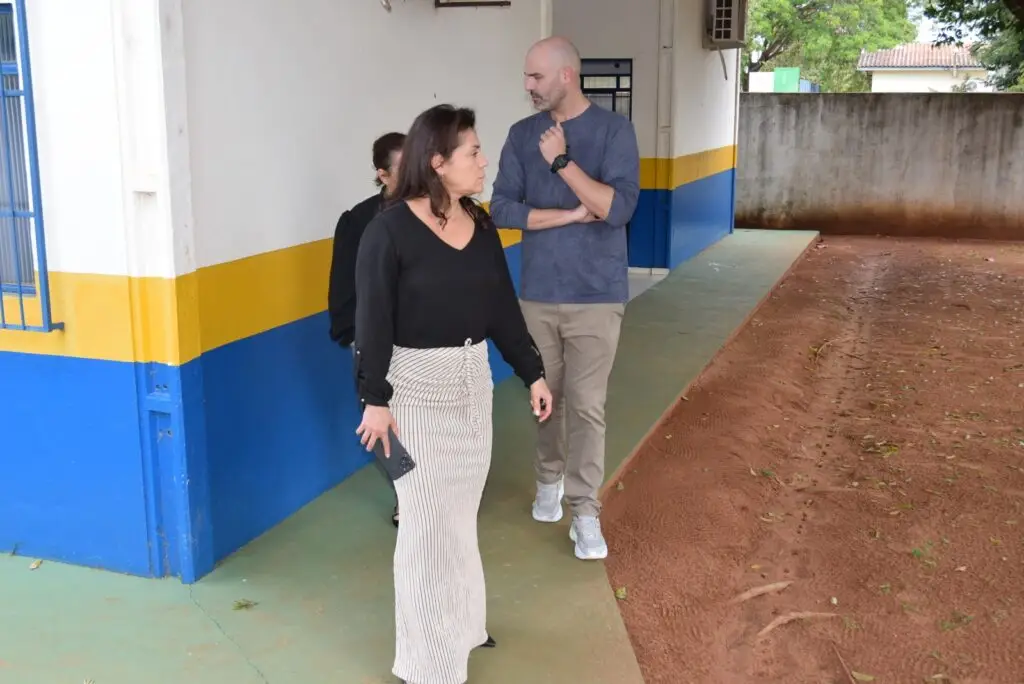 Iguatemi: Vice-prefeita Patrícia, secretário de Saúde Janssen e secretária de Educação Rosângela visitam Centro de Atendimento Educacional Especializado Iguatemi: Vice-prefeita Patrícia, secretário de Saúde Janssen e secretária de Educação Rosângela visitam Centro de Atendimento Educacional Especializado