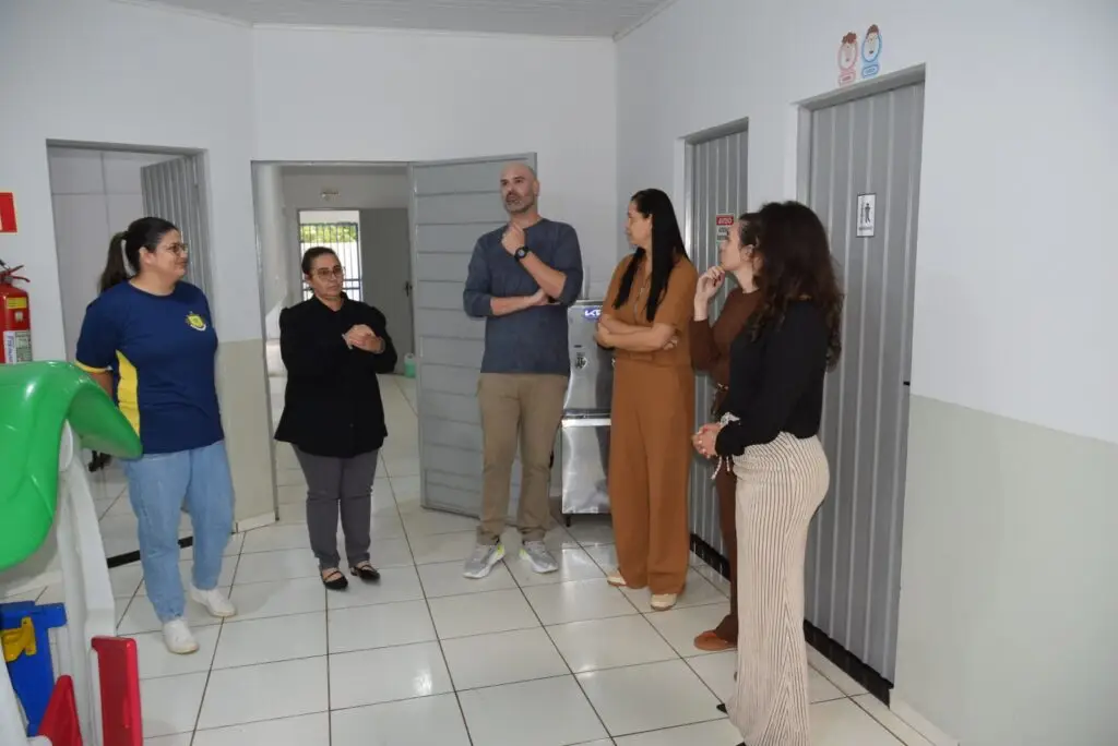 Iguatemi: Vice-prefeita Patrícia, secretário de Saúde Janssen e secretária de Educação Rosângela visitam Centro de Atendimento Educacional Especializado Iguatemi: Vice-prefeita Patrícia, secretário de Saúde Janssen e secretária de Educação Rosângela visitam Centro de Atendimento Educacional Especializado