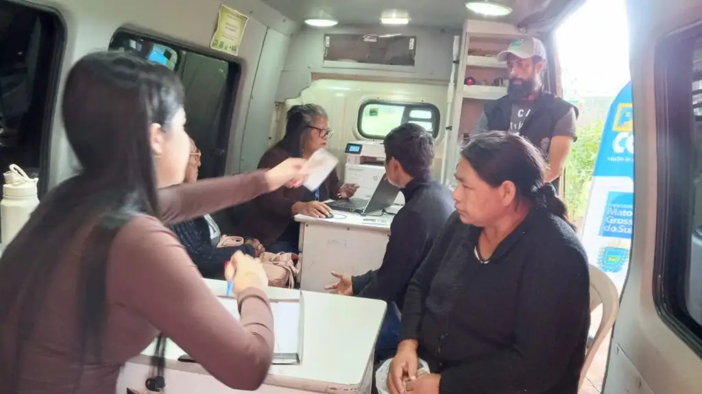 PROCON Itinerante leva atendimento e orientação aos consumidores da Aldeia Amambai PROCON Itinerante leva atendimento e orientação aos consumidores da Aldeia Amambai