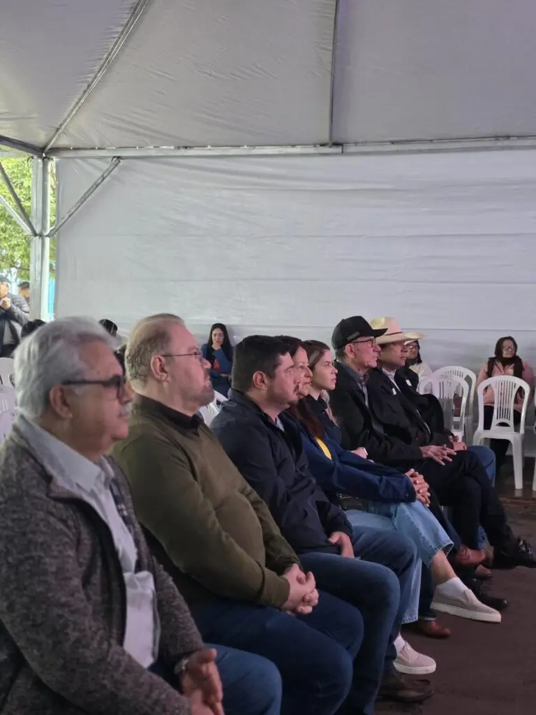Ação de saúde do Senar realiza atendimentos gratuitos e beneficia moradores de Amambai Ação de saúde do Senar realiza atendimentos gratuitos e beneficia moradores de Amambai