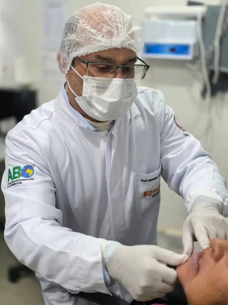 Amambai: Com atendimento realizado no Posto Central, ação fortalece o acesso à saúde bucal e devolve conforto, autoestima e qualidade de vida aos pacientes atendidos Amambai: Com atendimento realizado no Posto Central, ação fortalece o acesso à saúde bucal e devolve conforto, autoestima e qualidade de vida aos pacientes atendidos
