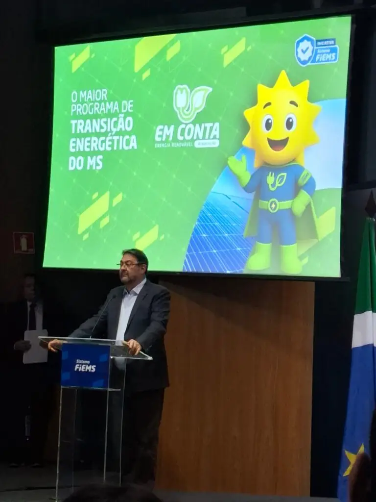 Em Campo Grande, prefeito de Amambai articula parceria com a FIEMS para garantir economia na conta de energia Em Campo Grande, prefeito de Amambai articula parceria com a FIEMS para garantir economia na conta de energia
