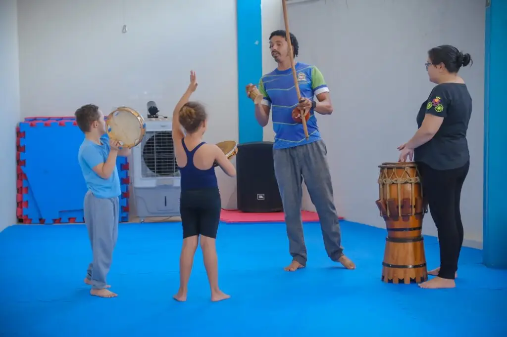 Com apoio de Lia Nogueira, Juliano Varela amplia cuidado a famílias atípicas Com apoio de Lia Nogueira, Juliano Varela amplia cuidado a famílias atípicas