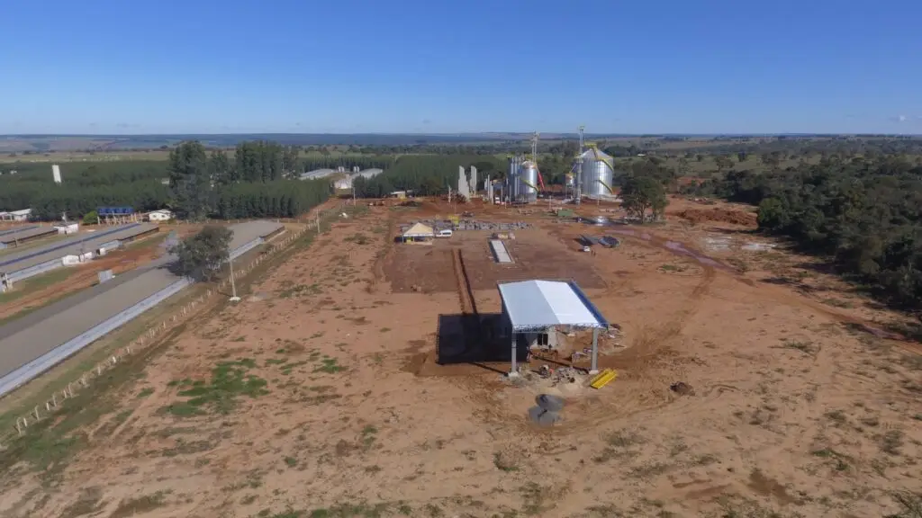 Prefeito Lídio Ledesma visita instalações da Cooperschutz, empresa que reforçará o agronegócio de Iguatemi e região Prefeito Lídio Ledesma visita instalações da Cooperschutz, empresa que reforçará o agronegócio de Iguatemi e região