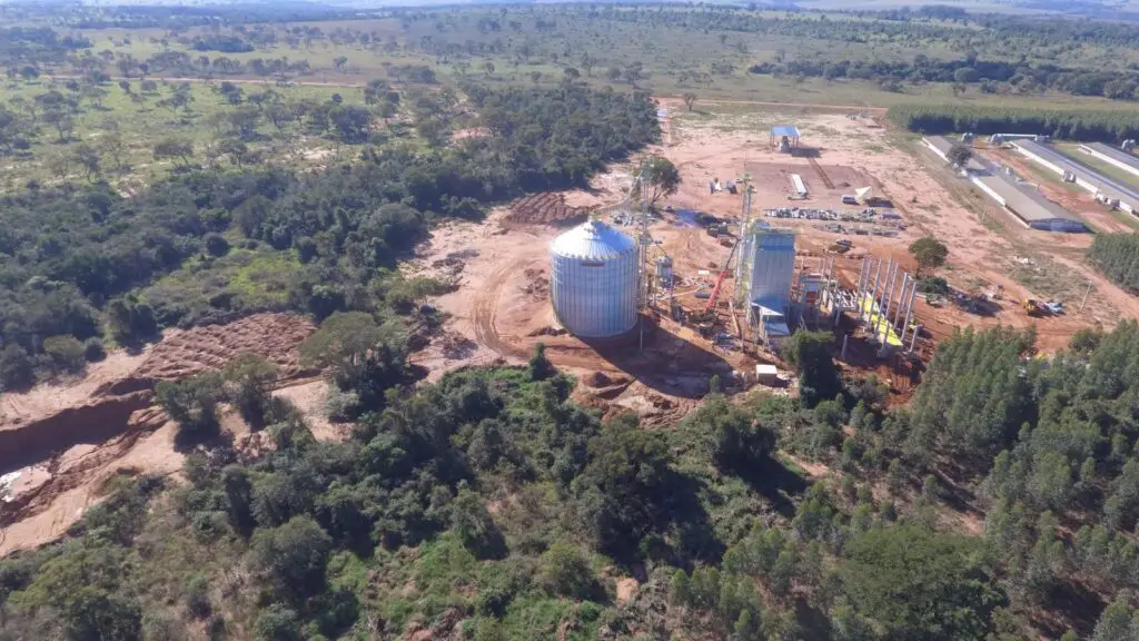 Prefeito Lídio Ledesma visita instalações da Cooperschutz, empresa que reforçará o agronegócio de Iguatemi e região Prefeito Lídio Ledesma visita instalações da Cooperschutz, empresa que reforçará o agronegócio de Iguatemi e região
