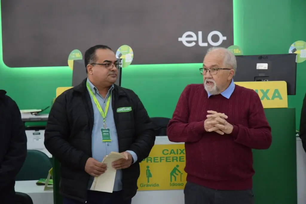 Prefeito Dr. Lídio e autoridades prestigiam a inauguração da filial das Lojas Quero-Quero S.A. em Iguatemi