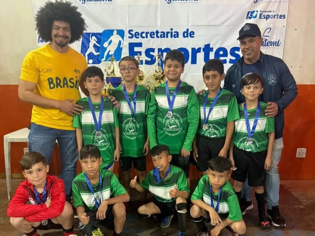 Iguatemi: Ginásio de Esportes recebe público para as finais do Campeonato Municipal de Futsal Iguatemi: Ginásio de Esportes recebe público para as finais do Campeonato Municipal de Futsal